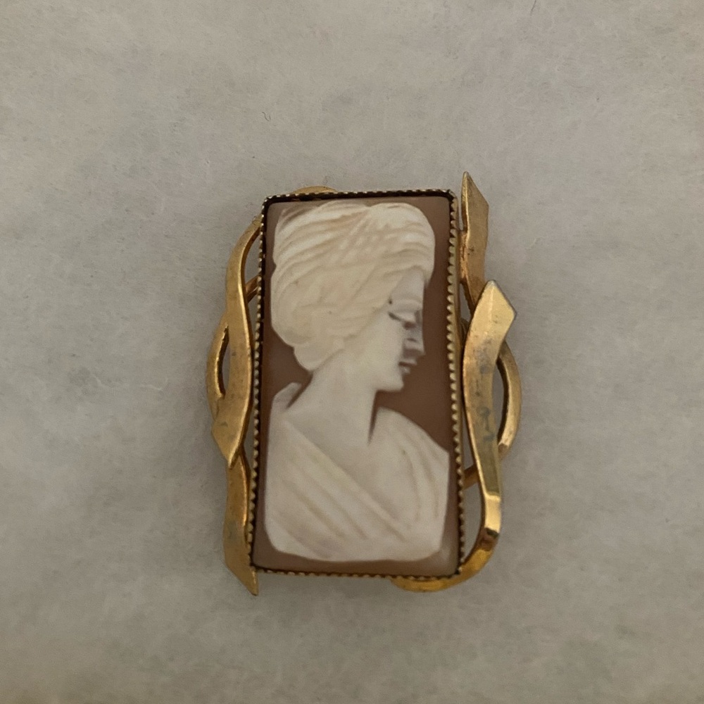 Catamore Carved Cameo